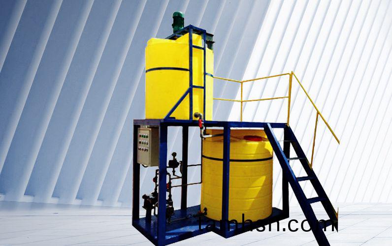 JDYX型批式溶藥(yao)攪拌裝(zhuang)寘