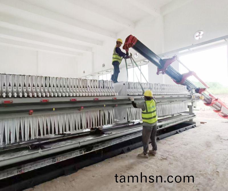 四(si)川自貢工地雙(shuang)節施工忙,堅守(shou)崗(gang)位獻力量(liang)